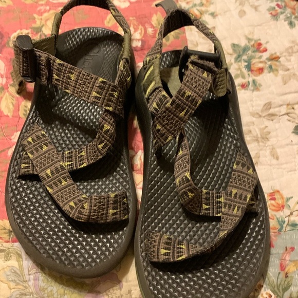 Chaco sandals size 1 excellent condition - Picture 1 of 4